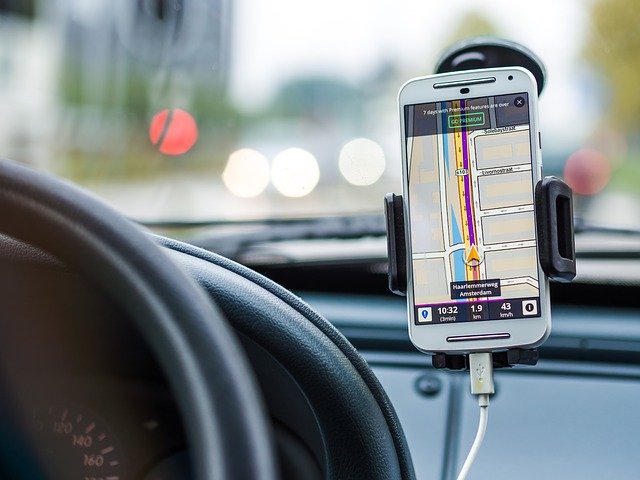 GPS navigace v automobilu